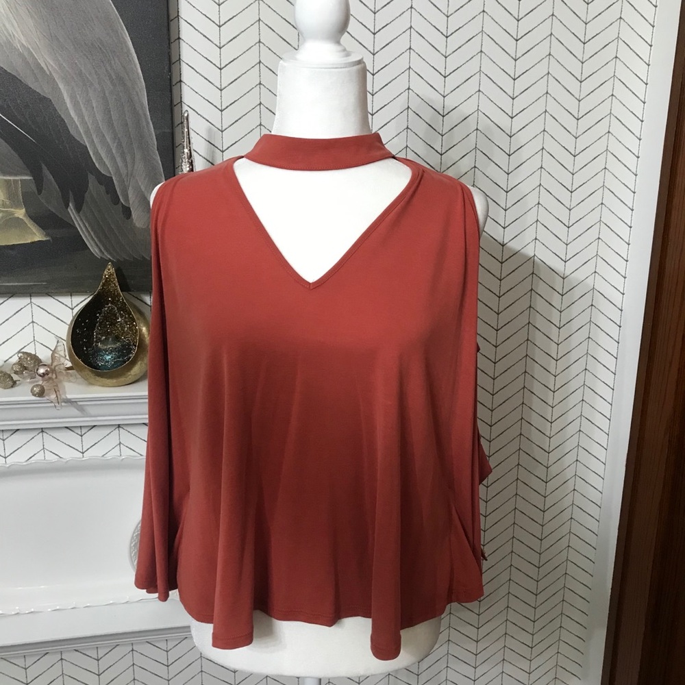 Gianni Bini burnt orange blouse with open arms